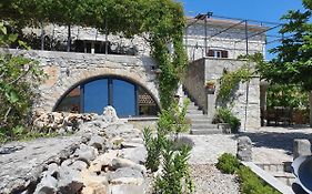 Villa Diny With Pool